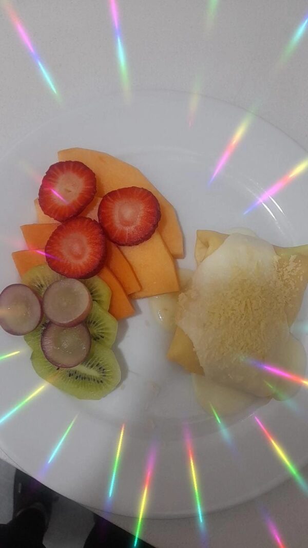 Crepe de pollo + bebida + fruta - Imagen 2